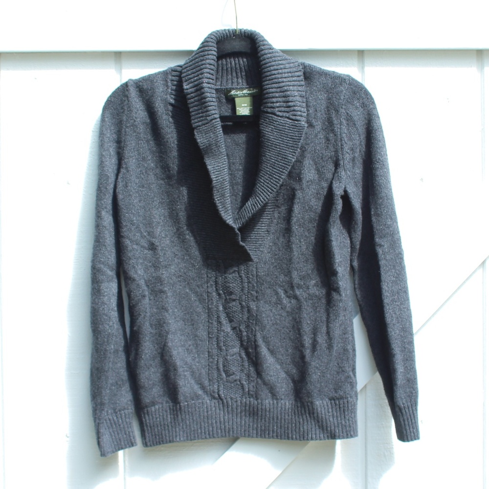 5/$25 🛍 Eddie Bauer V-Neck Oversized sweater